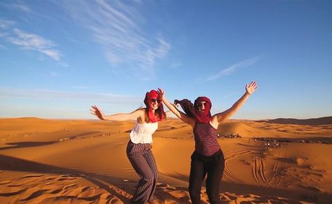 一个摩洛哥 students journey to the Sahara